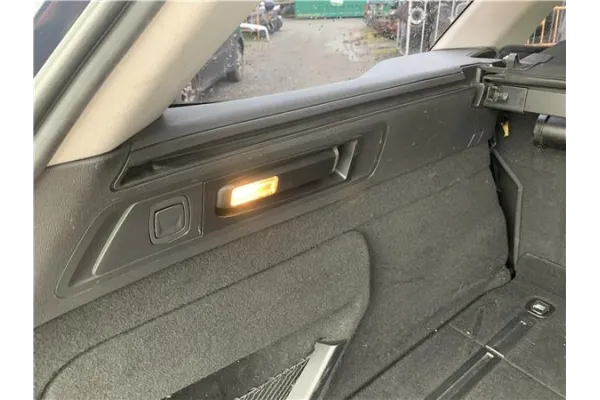 Recambio de cubierta maletero para citroen c5 tourer 2.0 business class referencia OEM IAM 7467HS  