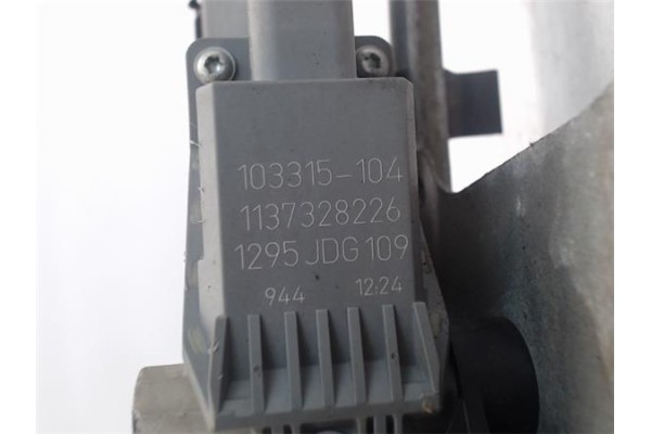 Recambio de elevalunas manual delantero izquierdo para citroen xsara picasso 2.0 hdi referencia OEM IAM 1137328226  