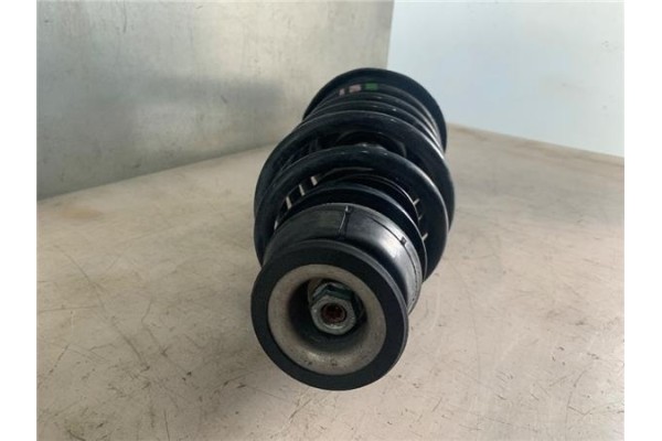 Recambio de amortiguador delantero derecho para volkswagen golf iv berlina (1j1) 1.9 tdi referencia OEM IAM 1J0413031P 302103 1J