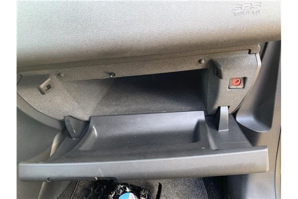 Recambio de guantera salpicadero para citroen c5 tourer 2.0 business class referencia OEM IAM 8226PK  