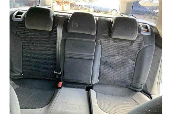 Recambio de juego asientos para citroen c5 tourer 2.0 business class referencia OEM IAM 8846P2 8852T1 