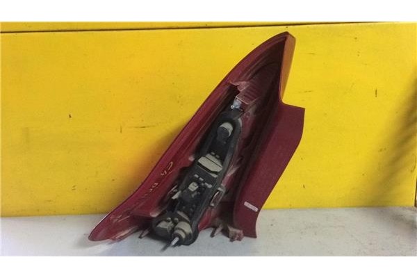 Recambio de piloto trasero derecho para citroen c4 berlina 1.4 collection referencia OEM IAM 9646801677   Recambio de piloto trasero derecho para citroen c4 berlina 1.4 collection referencia OEM IAM 9646801677