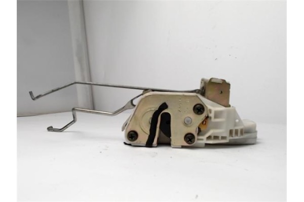 Recambio de cerradura puerta delantero derecha para mitsubishi space wagon (n80/n90) 2.4 referencia OEM IAM MR523716  