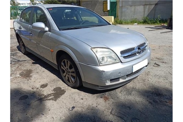 opel vectra c berlina del año 2003