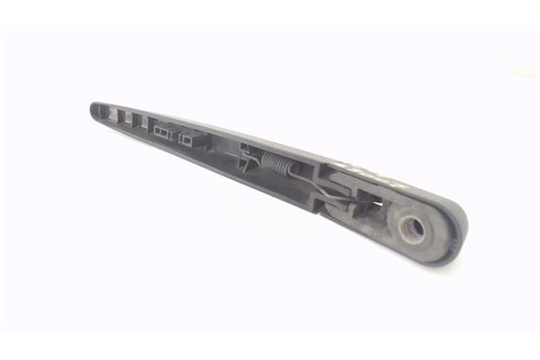 Recambio de brazo limpiaparabrisas trasero para citroen c4 coupe 1.6 vtr plus referencia OEM IAM 6429Y7  