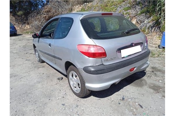 peugeot 206 del año 2000