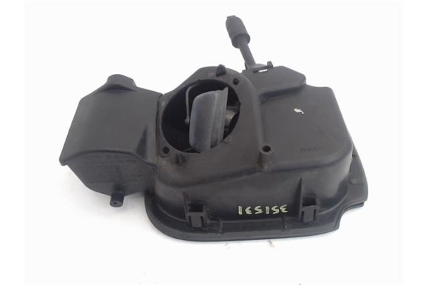 Recambio de tapa exterior combustible para renault clio iii 1.5 dci referencia OEM IAM 8200290092  