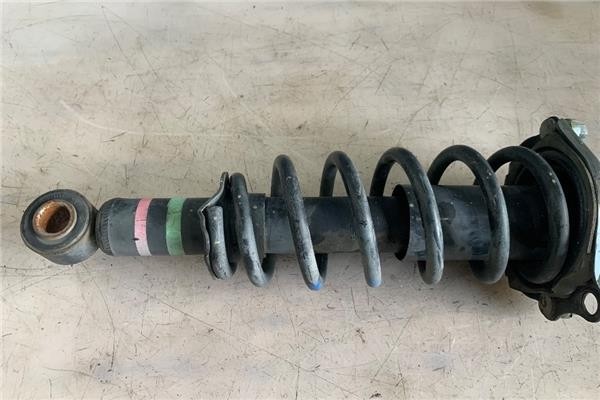 Recambio de amortiguador trasero izquierdo para toyota prius (nhw20) híbrido basis referencia OEM IAM 4853049725  