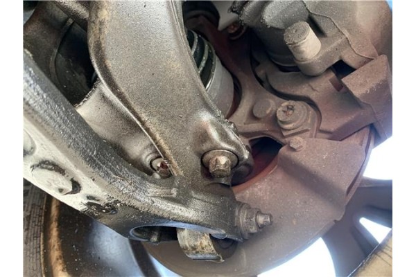 Recambio de mangueta delantero izquierda para citroen c5 tourer 2.0 business class referencia OEM IAM 1640790280  