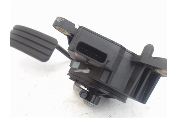 Recambio de pedal acelerador para renault clio iii 1.5 dci referencia OEM IAM 8200297342  