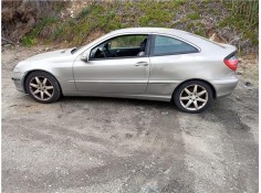 mercedes-benz clase c (bm 203) sportcoupe del año 2004