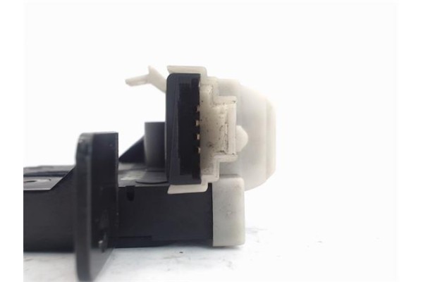 Recambio de cierre electromagnetico porton para renault clio iii 1.5 dci referencia OEM IAM 8200076240e  