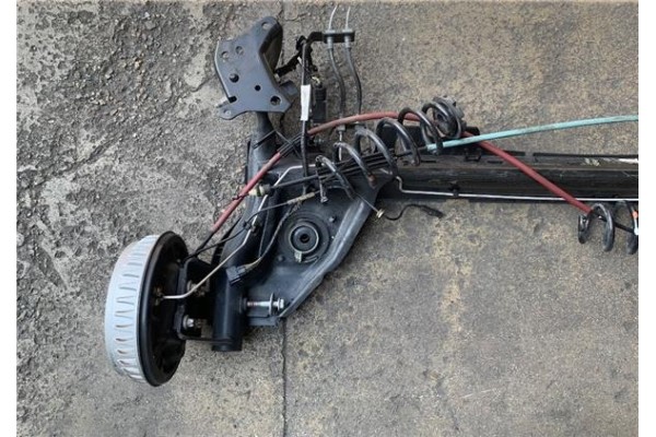 Recambio de puente trasero para renault captur i 0.9 zen referencia OEM IAM 554001035R  