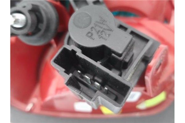 Recambio de piloto porton trasero izquierdo para citroen c5 tourer 2.0 business class referencia OEM IAM 9671811480 6350LW 