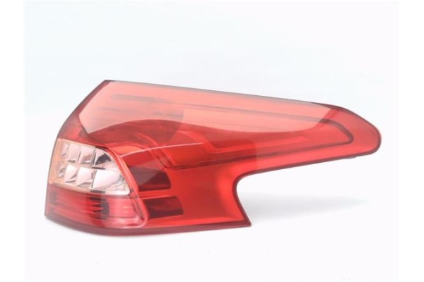 Recambio de piloto trasero derecho para citroen c5 tourer 2.0 business class referencia OEM IAM 6350FA VP8X8X13404AX 