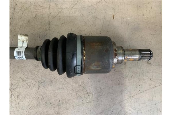 Recambio de palier delantero izquierdo para fiat punto / grande punto (199) 1.2 referencia OEM IAM 55700562  