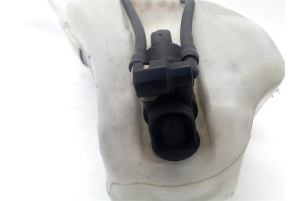 Recambio de deposito limpiaparabrisas para citroen c3 1.1 i referencia OEM IAM 6431C8  