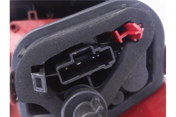 Recambio de piloto trasero izquierdo para citroen c5 tourer 2.0 business class referencia OEM IAM 6351FA VP8X8X13405AX 