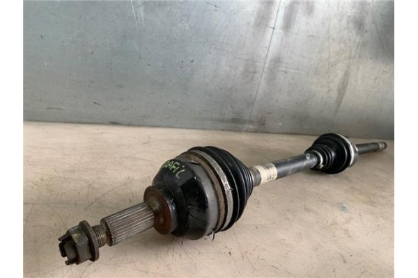 Recambio de palier delantero derecho para renault trafic ii furgón (fl) 2.5 dti referencia OEM IAM 8200169163  