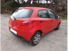 mazda 2 berlina (de) del año 2008