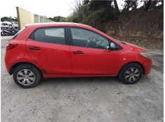 mazda 2 berlina (de) del año 2008