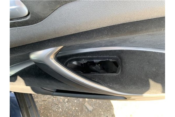 Recambio de puerta delantero derecha para citroen c5 tourer 2.0 business class referencia OEM IAM 9004Z2  