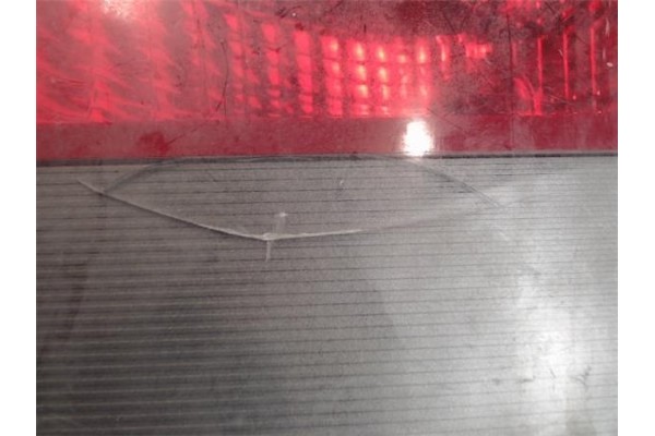 Recambio de piloto trasero derecho para daewoo nubira berlina referencia OEM IAM 0311001420  