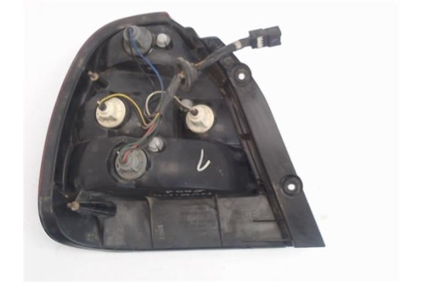 Recambio de piloto trasero derecho para daewoo nubira berlina referencia OEM IAM 0311001420  