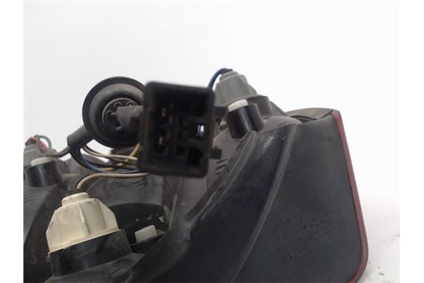 Recambio de piloto trasero derecho para daewoo nubira berlina referencia OEM IAM 0311001420  