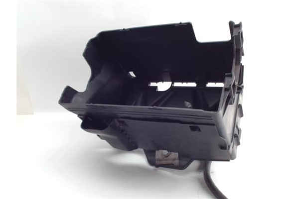 Recambio de soporte bateria para seat ibiza (6l1) 1.9 tdi referencia OEM IAM 6Q0915331D  