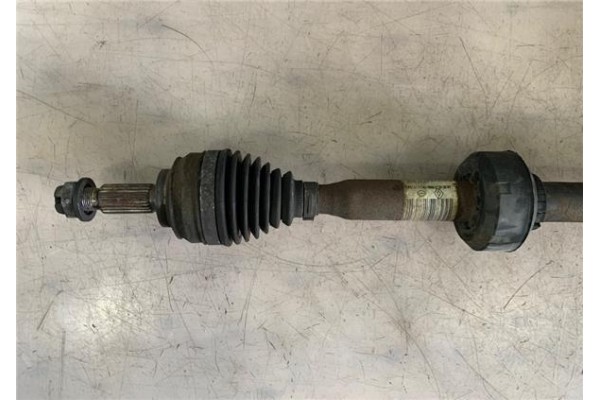 Recambio de palier delantero derecho para dacia sandero i 1.2 16v referencia OEM IAM 391004298R  