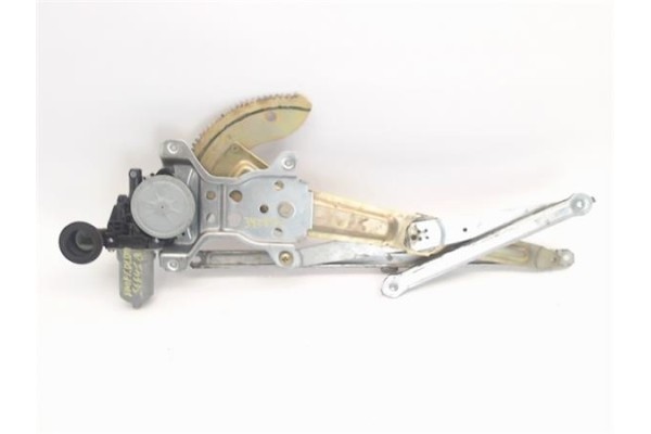 Recambio de elevalunas electrico delantero izquierdo para suzuki swift iii (sg) 1.3 referencia OEM IAM 8346063J00  