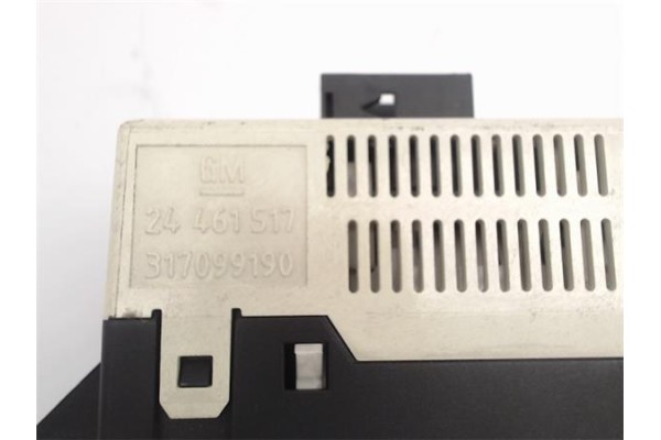 Recambio de reloj horario para opel astra g berlina referencia OEM IAM 317099190 24461517 