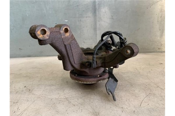 Recambio de mangueta delantero izquierda para dacia sandero i 1.2 16v referencia OEM IAM 400155389R  