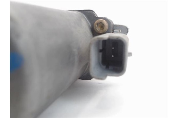 Recambio de elevalunas electrico delantero derecho para peugeot 106 (s2) 1.1 i referencia OEM IAM 400672T3  