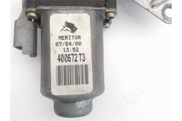Recambio de elevalunas electrico delantero derecho para peugeot 106 (s2) 1.1 i referencia OEM IAM 400672T3  