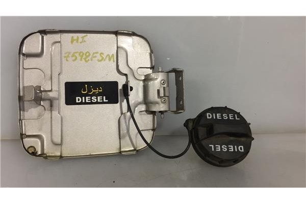 Recambio de tapa exterior combustible para hyundai h-1 starex 2.5 crdi referencia OEM IAM 715134A001  