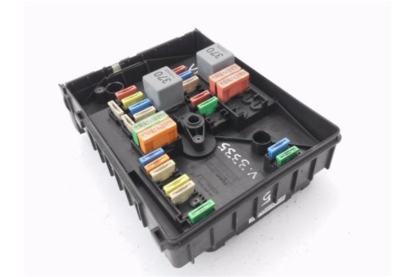 Recambio de caja fusibles/rele para seat altea (5p1) 1.9 emocion referencia OEM IAM 1K0937629A  