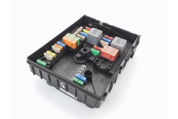 Recambio de caja fusibles/rele para seat altea (5p1) 1.9 emocion referencia OEM IAM 1K0937629A  
