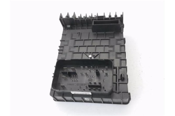 Recambio de caja fusibles/rele para seat altea (5p1) 1.9 emocion referencia OEM IAM 1K0937629A  