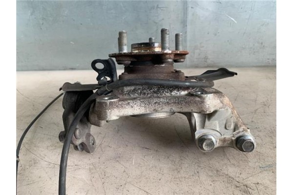 Recambio de mangueta delantero izquierda para toyota prius (nhw20) híbrido basis referencia OEM IAM 4320247010  