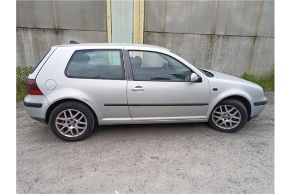 volkswagen golf iv berlina (1j1) del año 1999