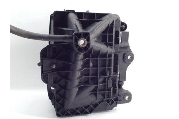 Recambio de soporte bateria para seat ibiza (6l1) 1.9 tdi referencia OEM IAM 6Q0915331D  