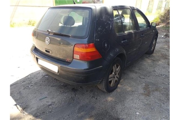 volkswagen golf iv berlina (1j1) del año 2003