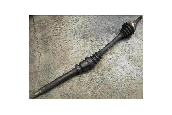 Recambio de palier delantero derecho para ford focus (daw, dbw) 2.0 16v referencia OEM IAM   