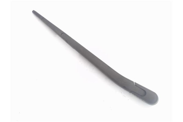 Recambio de brazo limpiaparabrisas trasero para citroen c4 berlina 1.4 16v referencia OEM IAM   