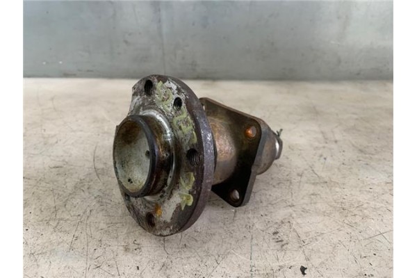 Recambio de buje trasero derecho para seat 600 e 765 referencia OEM IAM   