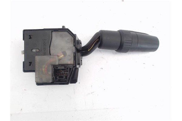 Recambio de mando intermitencia para mazda 3 sedán (bk) 1.6 di turbo referencia OEM IAM 17D682  