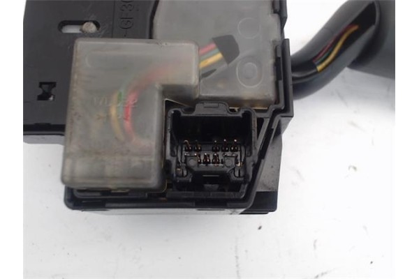 Recambio de mando intermitencia para mazda 3 sedán (bk) 1.6 di turbo referencia OEM IAM 17D682  