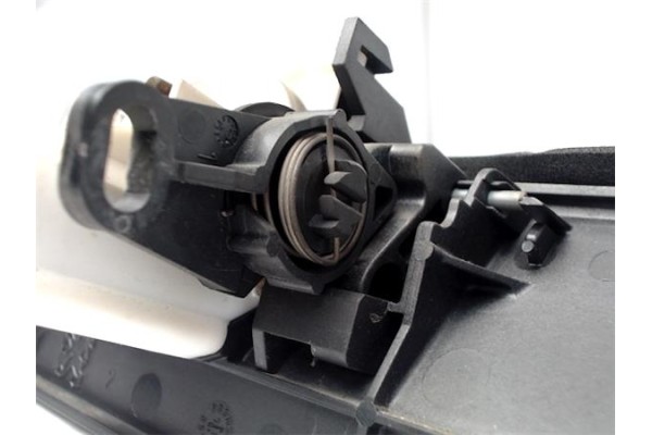 Recambio de maneta exterior porton para peugeot 206 1.4 i referencia OEM IAM 8726Q0  